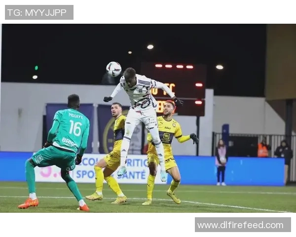 法乙焦点战朗斯迎战第戎双方争夺重要积分展现实力对决