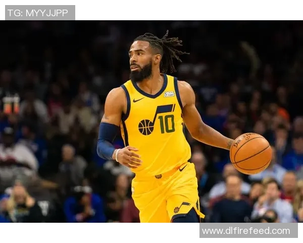 迈克康利的篮球传奇之路与职业生涯的辉煌成就探讨