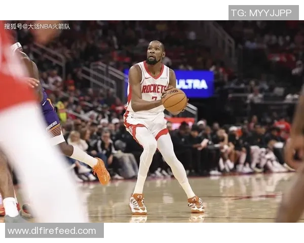 火箭对阵鹈鹕精彩直播尽在CCTV全程呈现篮球盛宴