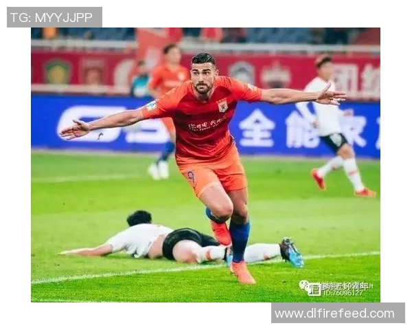 贾尼尔与法尔考的巅峰对决谁能在赛场上笑到最后